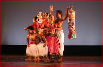 Dance school in the U.S. celebrates silver jubilee
